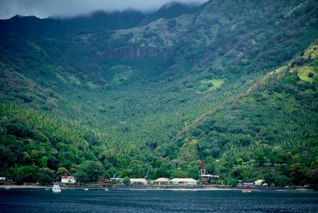 Tahuata (îles Marquises), baie de Vaitahu (octobre 1994)