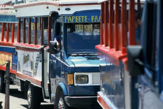 Trucks à Papeete (octobre 1994)